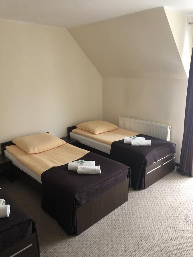 Hotel Rezydencja Szmaragdowy Ogrod à Konstantynów Łódzki Extérieur photo